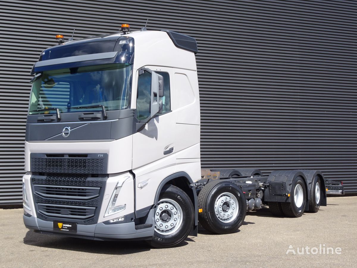 новый грузовик шасси Volvo FH 500 / CHASSIS / 8x2/6 / LIFT STEERING AXLE / PTO